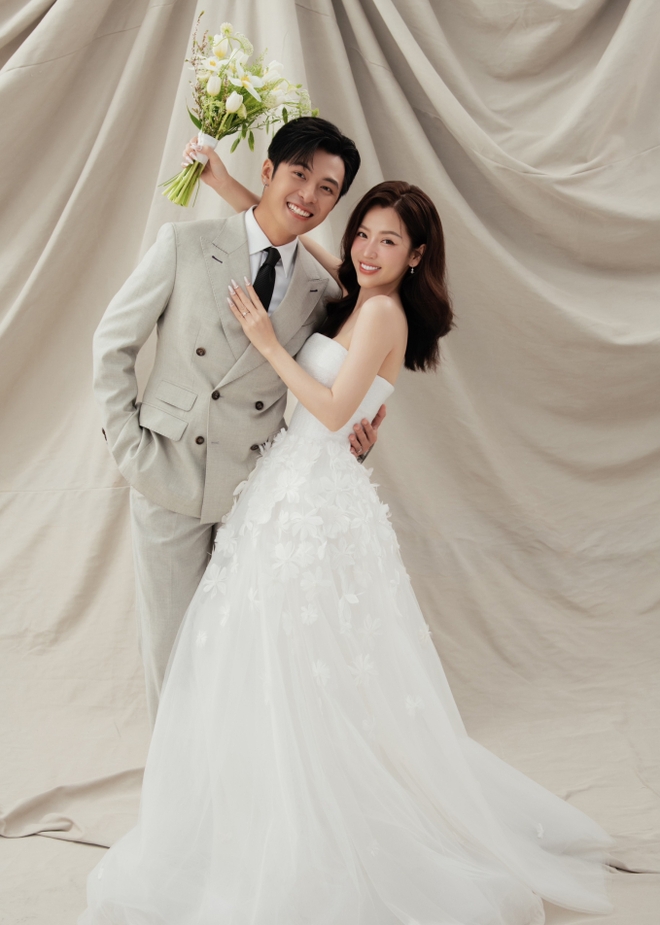 Puka và Gin Tuấn Kiệt tung ảnh cưới cực đáng yêu, hé lộ ngày cưới và 3 địa điểm tổ chức! - Ảnh 2.