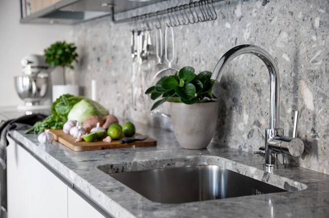 Căn hộ 54m2 c&oacute; ban c&ocirc;ng nối từ ph&ograve;ng kh&aacute;ch sang ph&ograve;ng ngủ si&ecirc;u tho&aacute;ng - Ảnh 7.