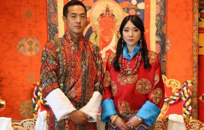 Công chúa vạn người mê của Bhutan từng làm chao đảo MXH hiếm hoi lộ diện bên phu quân, nhan sắc tiên tử ở tuổi 30 gây chú ý - Ảnh 2.