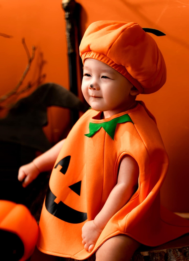 Con các tuyển thủ tưng bừng đón Halloween - Ảnh 1.