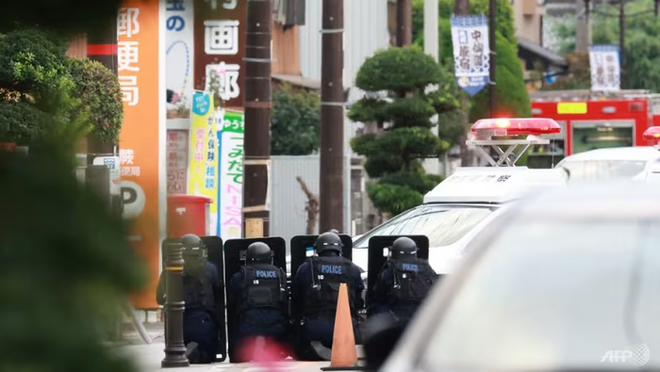 Xả súng ở Nhật Bản khiến 2 người bị thương - Ảnh 1.