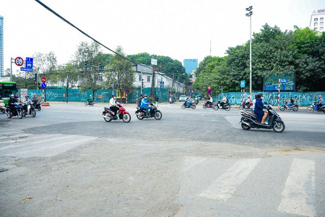 Đường Lương Thế Vinh tiếp tục xuất hiện nhiều l&ocirc; cốt - Ảnh 5.