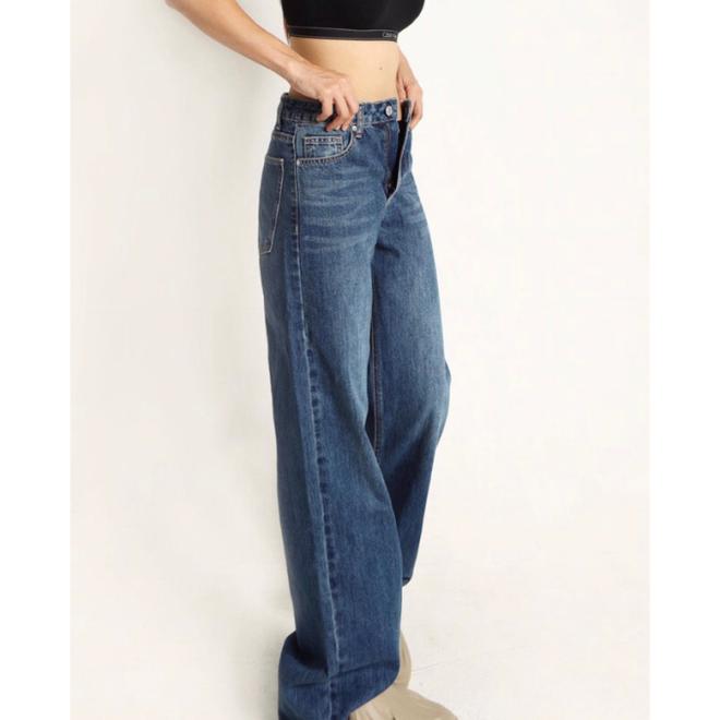 Đ&acirc;y l&agrave; những chiếc quần jeans ch&acirc;n &aacute;i của Jennie, gi&uacute;p c&ocirc; n&agrave;ng hack d&aacute;ng cao r&aacute;o như 1m7 - Ảnh 15.