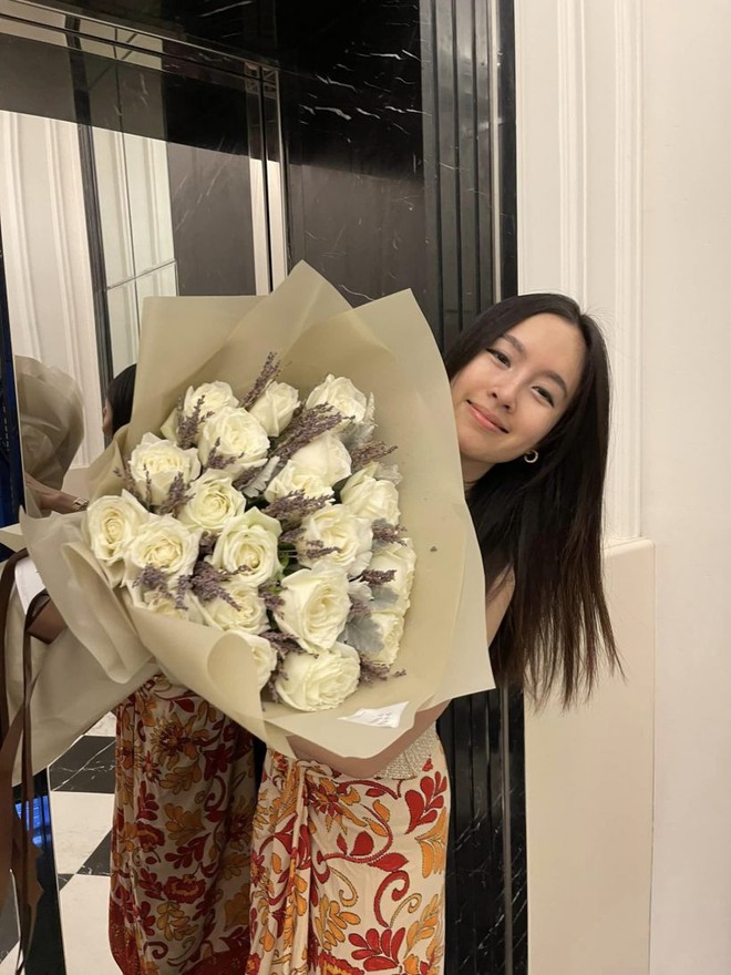 Hoa hậu chuyển giới Nong Poy để mặt mộc đón sinh nhật tuổi 37, được ông xã doanh nhân tỏ tình một câu ngọt lịm - Ảnh 2.
