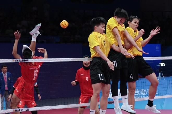 ASIAD 19: Đội tuyển Việt Nam thắng Hàn Quốc, đấu Thái Lan tranh HCV cầu mây - Ảnh 1.