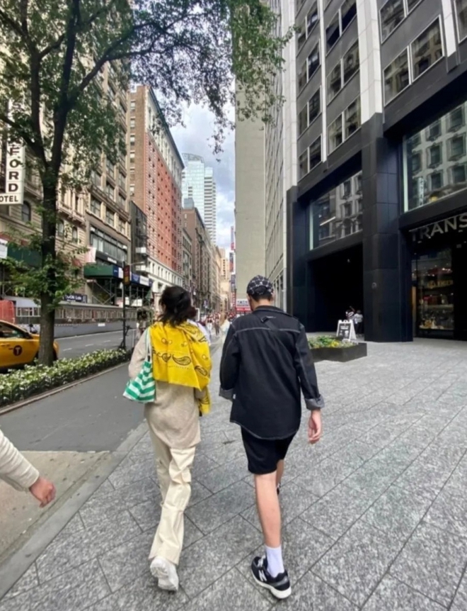 Con trai Song Yoon Ah: 13 tuổi sở hữu vẻ ngo&agrave;i khiến Song Hye Kyo phải ngỡ ng&agrave;ng, được hưởng sự gi&aacute;o dục đặc biệt từ bố mẹ - Ảnh 6.