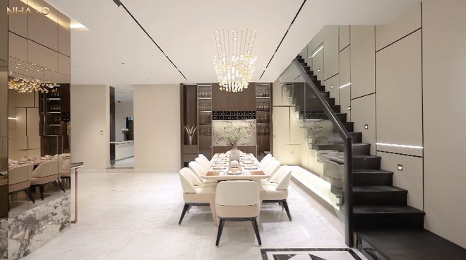 Penthouse 600m2 sang xịn ở trung t&acirc;m S&agrave;i G&ograve;n, chủ nh&acirc;n bỏ kh&ocirc;ng, l&acirc;u l&acirc;u gh&eacute; qua l&agrave;m một việc - Ảnh 4.