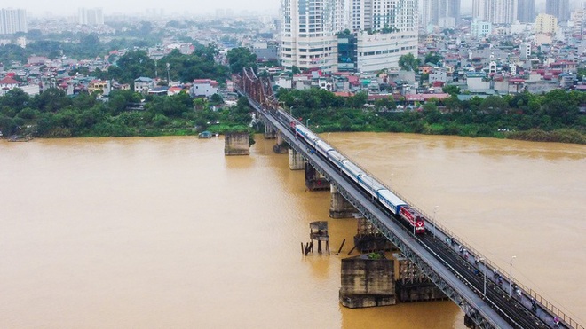 Cận cảnh loạt c&acirc;y cầu gi&uacute;p thay đổi diện mạo Thủ đ&ocirc; - Ảnh 3.