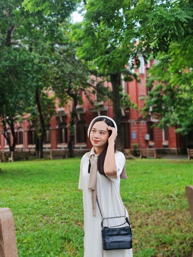 Cô gái dẫn chung kết Đường lên đỉnh Olympia cùng hot girl 7 thứ tiếng Khánh Vy - Ảnh 4.