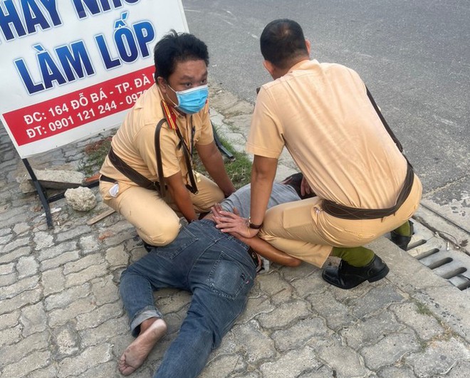 Vụ t&agrave;i xế bỏ chạy &ldquo;như phim h&agrave;nh động: Xe tải hết kiểm định 9 năm vẫn lưu th&ocirc;ng - Ảnh 1.