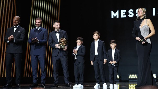 Messi thay đổi thế n&agrave;o trong 8 lần gi&agrave;nh Quả b&oacute;ng v&agrave;ng? - Ảnh 13.