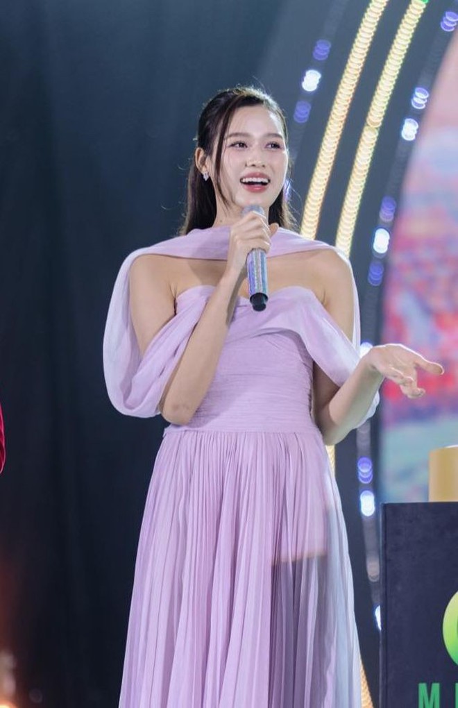 Hoa hậu Đỗ Thị Hà chạm mốc 60 kg - Ảnh 1.