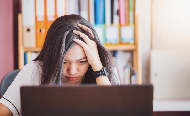 7 c&aacute;ch bạn c&oacute; thể l&agrave;m để giảm thiểu căng thẳng về t&agrave;i ch&iacute;nh - Ảnh 1.