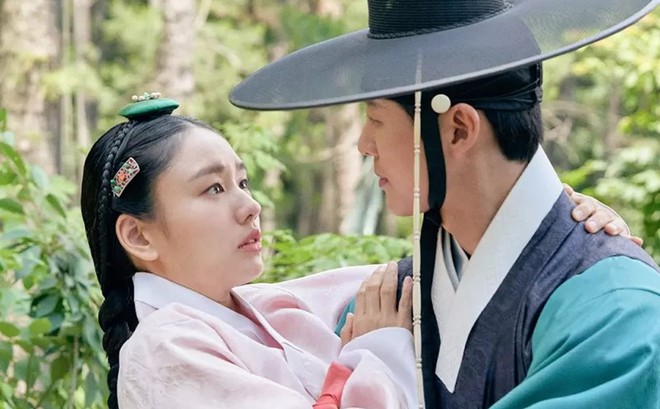 Cảnh nóng gây sốt MXH ở phim cổ trang Hàn hot nhất 2023, netizen vỡ òa vì độ bạo của đôi chính - Ảnh 6.