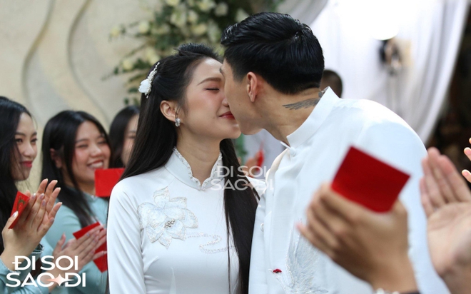 Văn Hậu v&agrave; Hải My xuất hiện t&igrave;nh tứ tại đ&aacute;m hỏi, visual đỉnh cao h&uacute;t mọi &aacute;nh nh&igrave;n - Ảnh 6.