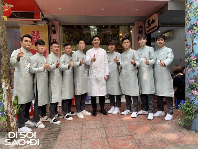 D&agrave;n hotboy b&ecirc; tr&aacute;p tươi r&oacute;i c&ugrave;ng ch&uacute; rể Đo&agrave;n Văn Hậu trước thềm đ&aacute;m hỏi - Ảnh 1.
