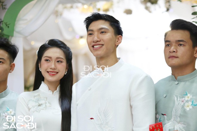 Văn Hậu v&agrave; Hải My xuất hiện t&igrave;nh tứ tại đ&aacute;m hỏi, visual đỉnh cao h&uacute;t mọi &aacute;nh nh&igrave;n - Ảnh 1.