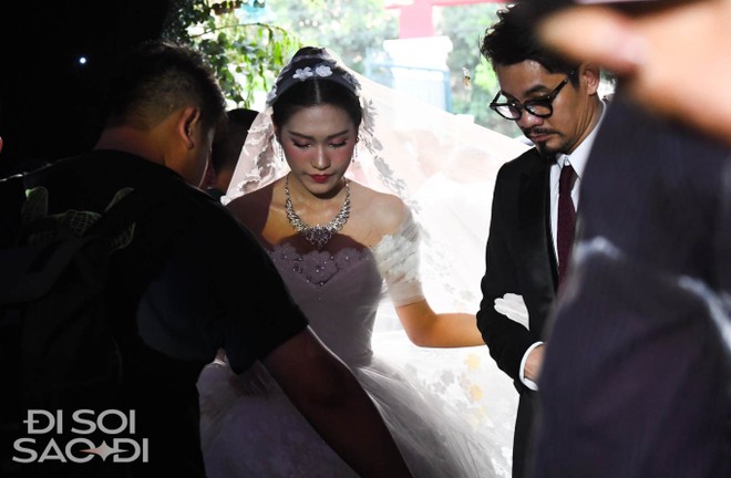 Đo&agrave;n Văn Hậu s&aacute;ng nhất s&acirc;n vận động th&ocirc;n qu&ecirc; trong trận đấu quan trọng của cuộc đời - Ảnh 3.