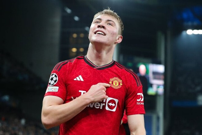 Thống k&ecirc; kh&oacute; tin: Man Utd phong độ tốt nhất Ngoại Hạng Anh - Ảnh 1.