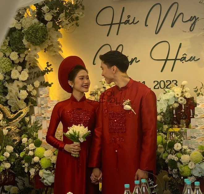 Do&atilde;n Hải My li&ecirc;n tục c&oacute; 1 h&agrave;nh động với Văn Hậu trong ng&agrave;y trọng đại: Kiểu n&agrave;y l&agrave; y&ecirc;u chồng lắm! - Ảnh 2.