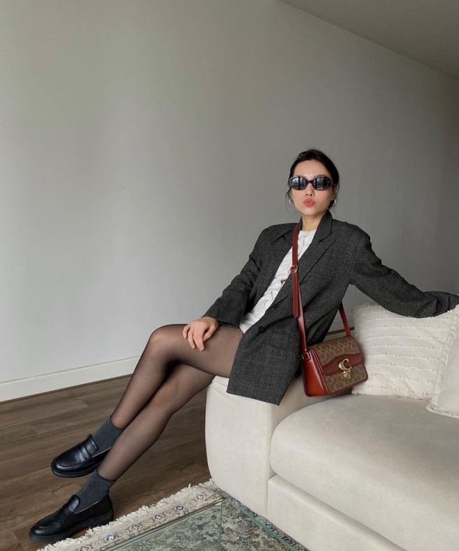 Nàng cao dưới 1m60 muốn mặc blazer đẹp và sang thì nên học lỏm blogger Hà Trúc - Ảnh 1.