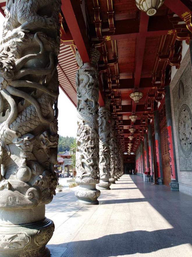 Ngôi chùa cổ nghìn năm tuổi lớn nhất ở Trung Quốc, khách đi bộ cả ngày không hết - Ảnh 5.