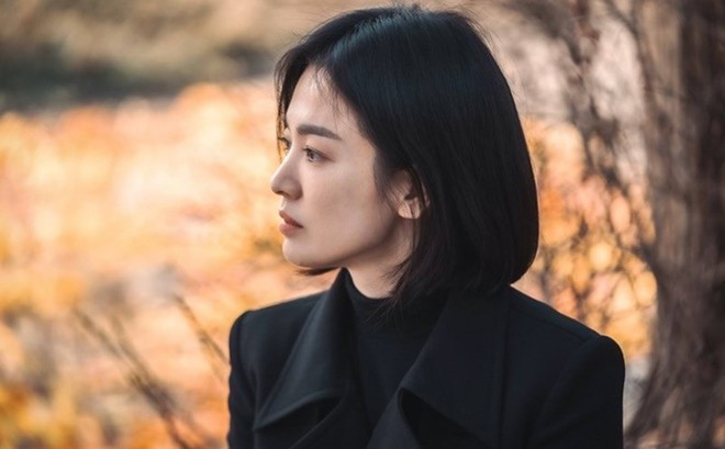 Song Hye Kyo bị một đ&agrave;n em vượt mặt lần hai, The Glory cũng mất lu&ocirc;n giải lớn ở Grand Bell 2023 - Ảnh 1.