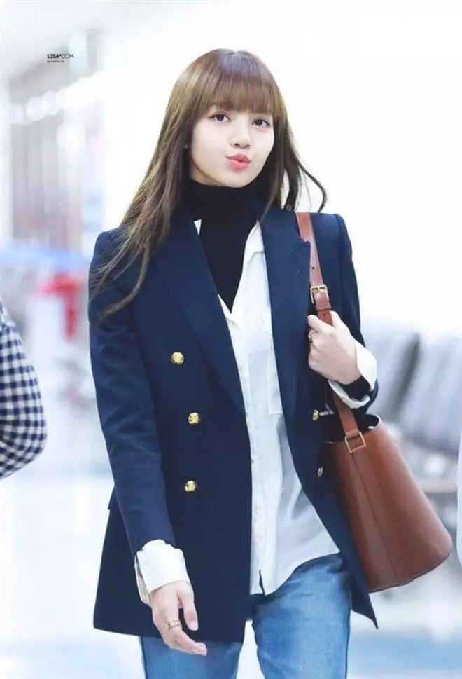Học BLACKPINK c&aacute;ch diện &aacute;o cổ lọ ấm &aacute;p v&agrave; t&ocirc;n d&aacute;ng - Ảnh 3.