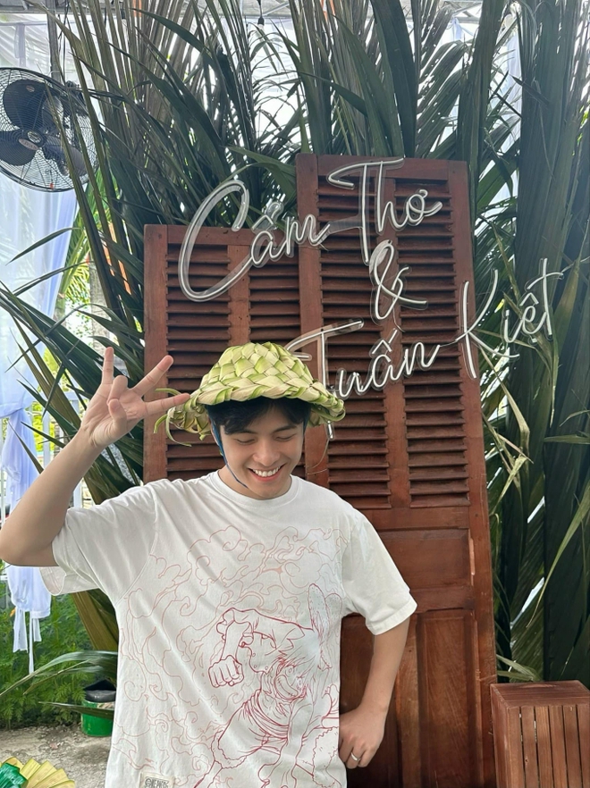 Puka v&agrave; Gin Tuấn Kiệt lộ diện trước giờ G, h&eacute; lộ th&ecirc;m chi tiết độc lạ trong đ&aacute;m cưới miền T&acirc;y - Ảnh 2.