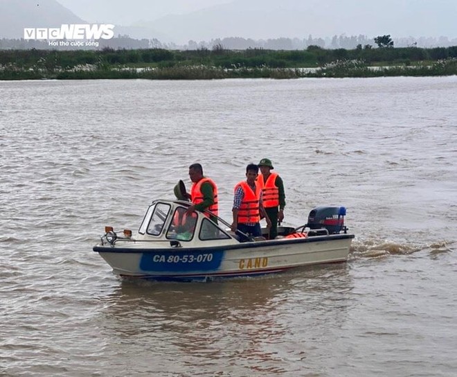 4 học sinh bị nước cuốn ở Phú Yên: Tìm thấy thi thể nạn nhân cuối cùng - Ảnh 2.