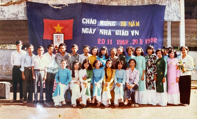 Ch&ugrave;m ảnh ng&agrave;y 20/11 của năm xửa năm xưa: Đơn giản nhưng vẫn ấm c&uacute;ng! - Ảnh 6.