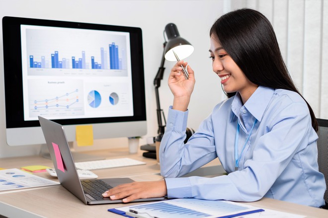 Tiền lương kh&ocirc;ng phải tất cả, đ&acirc;y mới l&agrave; ch&igrave;a kh&oacute;a thực sự để x&acirc;y dựng sự gi&agrave;u c&oacute; - Ảnh 1.