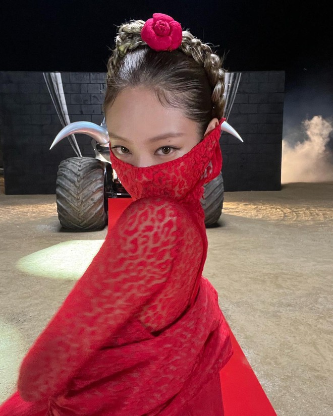 YG đ&atilde; t&igrave;m ra tiểu Jennie mới cho BABYMONSTER? - Ảnh 8.