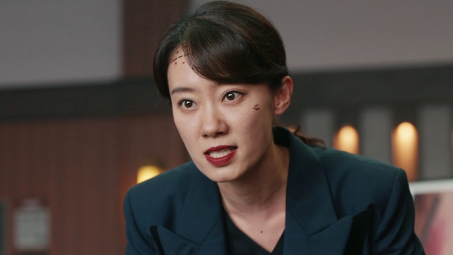 Xuất hiện bộ phim cán mốc doanh thu 1700 tỷ còn gánh cả phòng vé, khán giả khen siêu phẩm của năm - Ảnh 2.