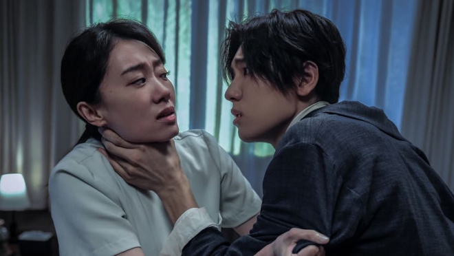 Xuất hiện bộ phim cán mốc doanh thu 1700 tỷ còn gánh cả phòng vé, khán giả khen siêu phẩm của năm - Ảnh 1.