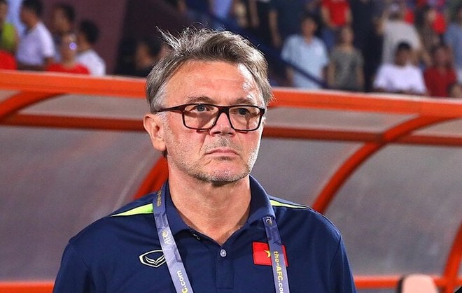 HLV Troussier: U23 Việt Nam mơ ước được dự Olympic Paris 2024 - Ảnh 1.