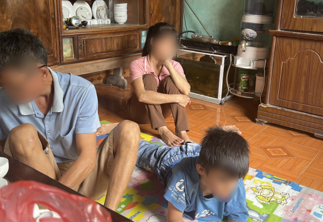 Nam sinh lớp 7 bị bạn đ&aacute;nh hội đồng ở H&agrave; Nội: Chịu đựng bạo lực hơn một năm trời, đến mức kh&ocirc;ng c&ograve;n nhận ra người th&acirc;n - Ảnh 1.