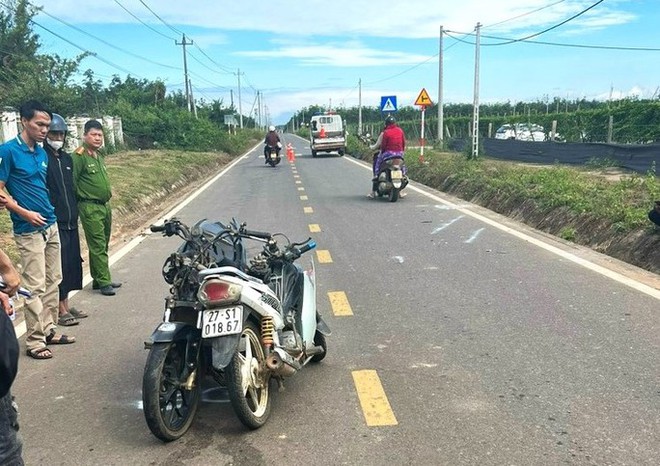 2 xe m&aacute;y t&ocirc;ng trực diện, 3 thiếu ni&ecirc;n tử vong - Ảnh 1.