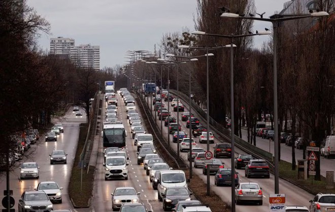 S&aacute;t thủ thầm lặng tại ch&acirc;u &Acirc;u - Ảnh 1.