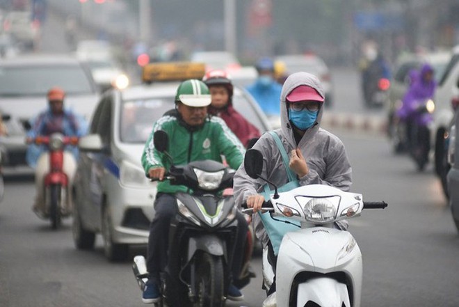 Không khí lạnh tràn về, miền Bắc rét đậm dưới 11 độ C, miền Trung mưa lớn - Ảnh 1.