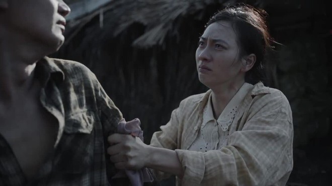 Bộ phim càn quét các giải thưởng năm 2023, hạ gục loạt phim Việt trăm tỷ đồng - Ảnh 2.