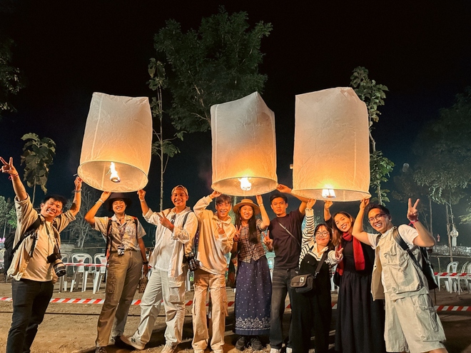 Khung cảnh mãn nhãn trong lễ hội đèn trời Thái Lan - Ảnh 4.