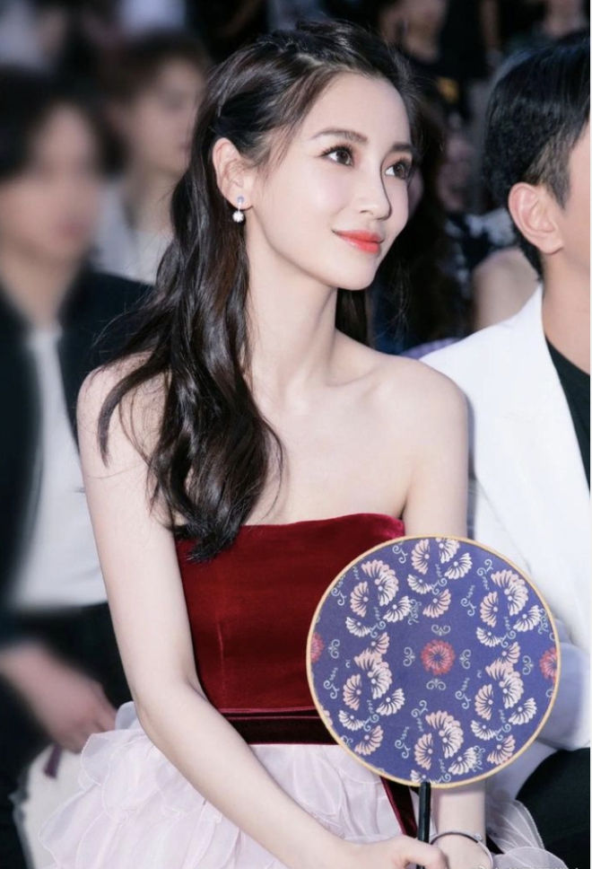 Angelababy tiếp tục gặp hạn: Van nài được dự sự kiện nhưng bị từ chối thẳng, nhãn hàng đòi cắt hợp đồng - Ảnh 1.