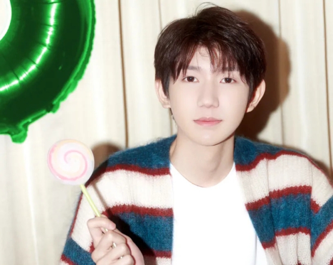 Vương Nguyên (TFBoys) bị khui bằng chứng hẹn hò thiên kim tiểu thư, nhan sắc và gia thế khủng của đàng gái gây chú ý - Ảnh 2.