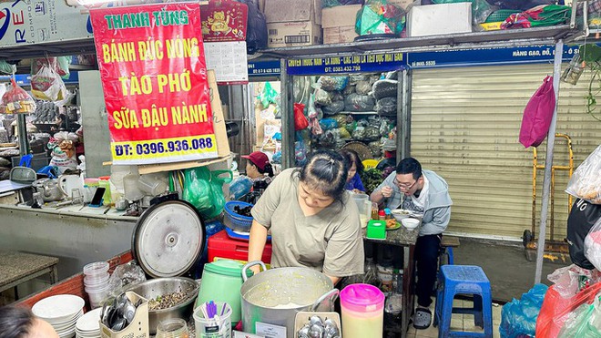 Bên trong khu chợ trăm tuổi của Hà Nội được đưa xuống lòng đất - Ảnh 9.