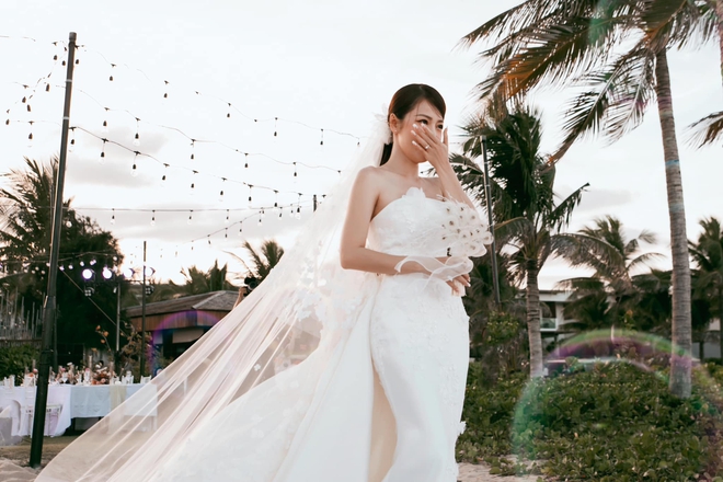 Váy cưới của Puka: 5 thiết kế hack chiều cao cực khéo dành riêng cho cô dâu nhỏ nhắn - Ảnh 1.
