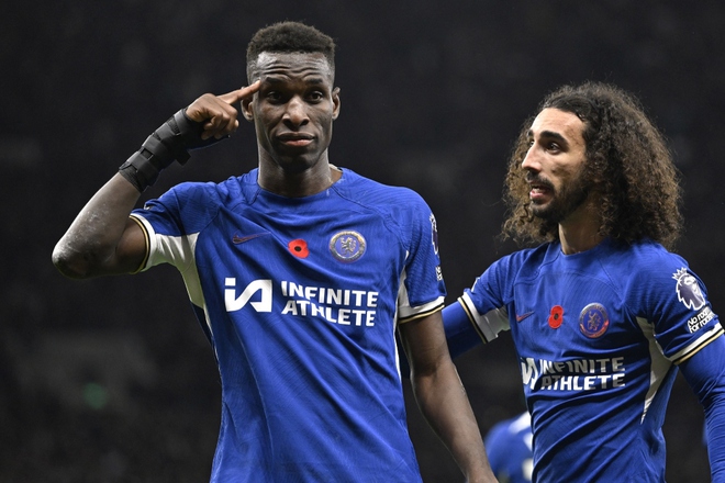 Tottenham nhận 2 thẻ đỏ, Chelsea thắng ngược trong ng&agrave;y Jackson lập hat-trick - Ảnh 15.