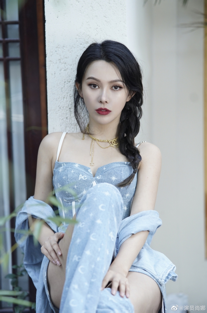 Nữ diễn vi&ecirc;n trơ trẽn ngoại t&igrave;nh với đạo diễn hơn tận 29 tuổi, khiến đối phương tan cửa n&aacute;t nh&agrave; - Ảnh 5.