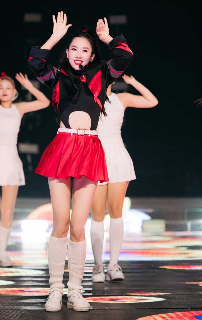 V&igrave; sao đội Lan Ngọc - đội Lưu Hương Giang bị mất 2 th&agrave;nh vi&ecirc;n cực mạnh, điểm số thua đội Lệ Quy&ecirc;n thế n&agrave;o? - Ảnh 5.