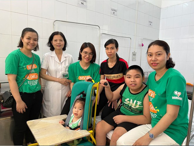 C&oacute; hai con bại n&atilde;o, người mẹ gi&uacute;p h&agrave;ng vạn đứa trẻ &ldquo;tho&aacute;t khỏi s&agrave;n nh&agrave;&rdquo;, chống lại định mệnh nghiệt ng&atilde; - Ảnh 5.